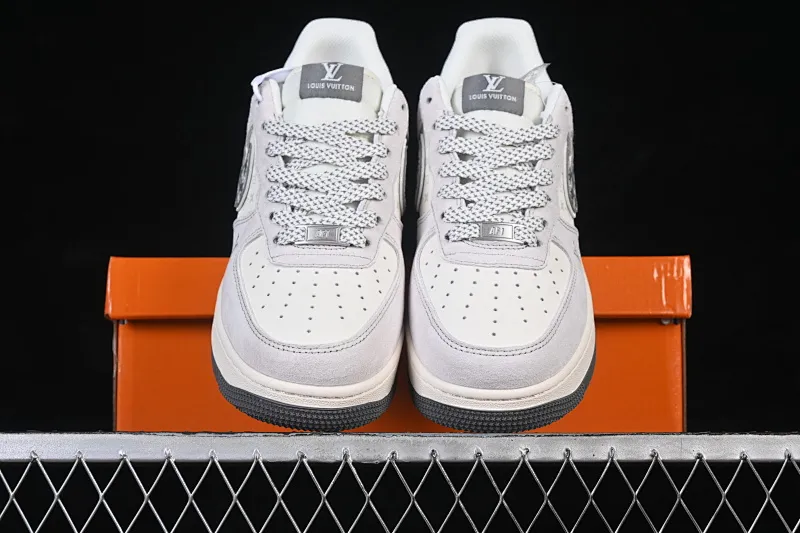 All categories Nk Air Force 1 Air Force series Nk Air Force 1 Low Air Force low-top Nike Air Force 1'07 Low joint model light gray frosted Air Force 1 low-top casual sneakers CX5050-Y48